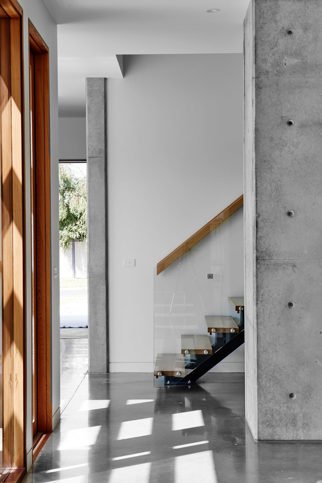 Photo of a contemporary entryway in Geelong.