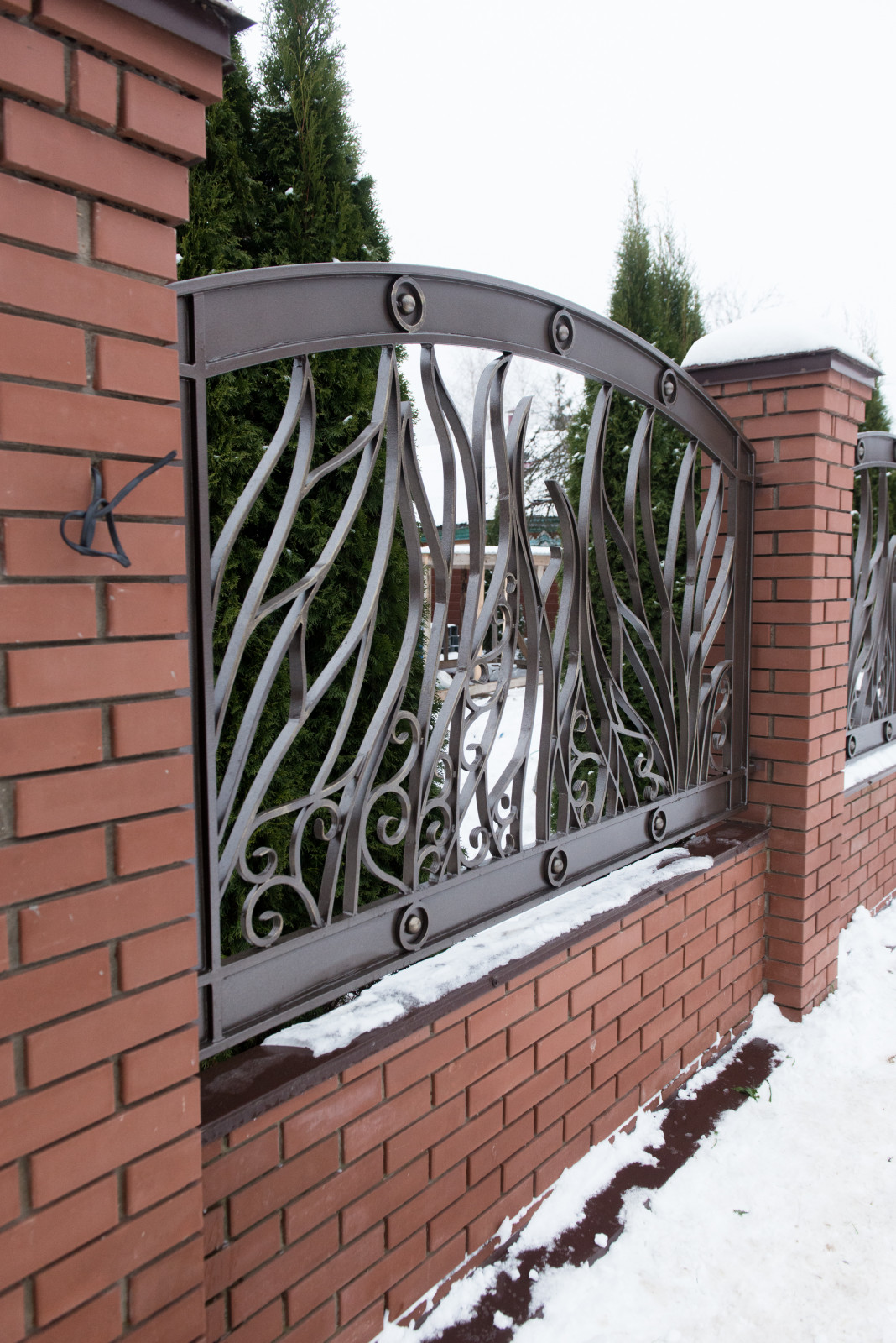 Декоративные ворота и ограждения по эскизу заказчика
