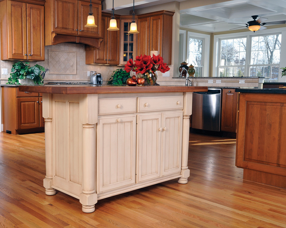 Jefferson City Kitchen Island Traditional Kitchen Bridgeport by