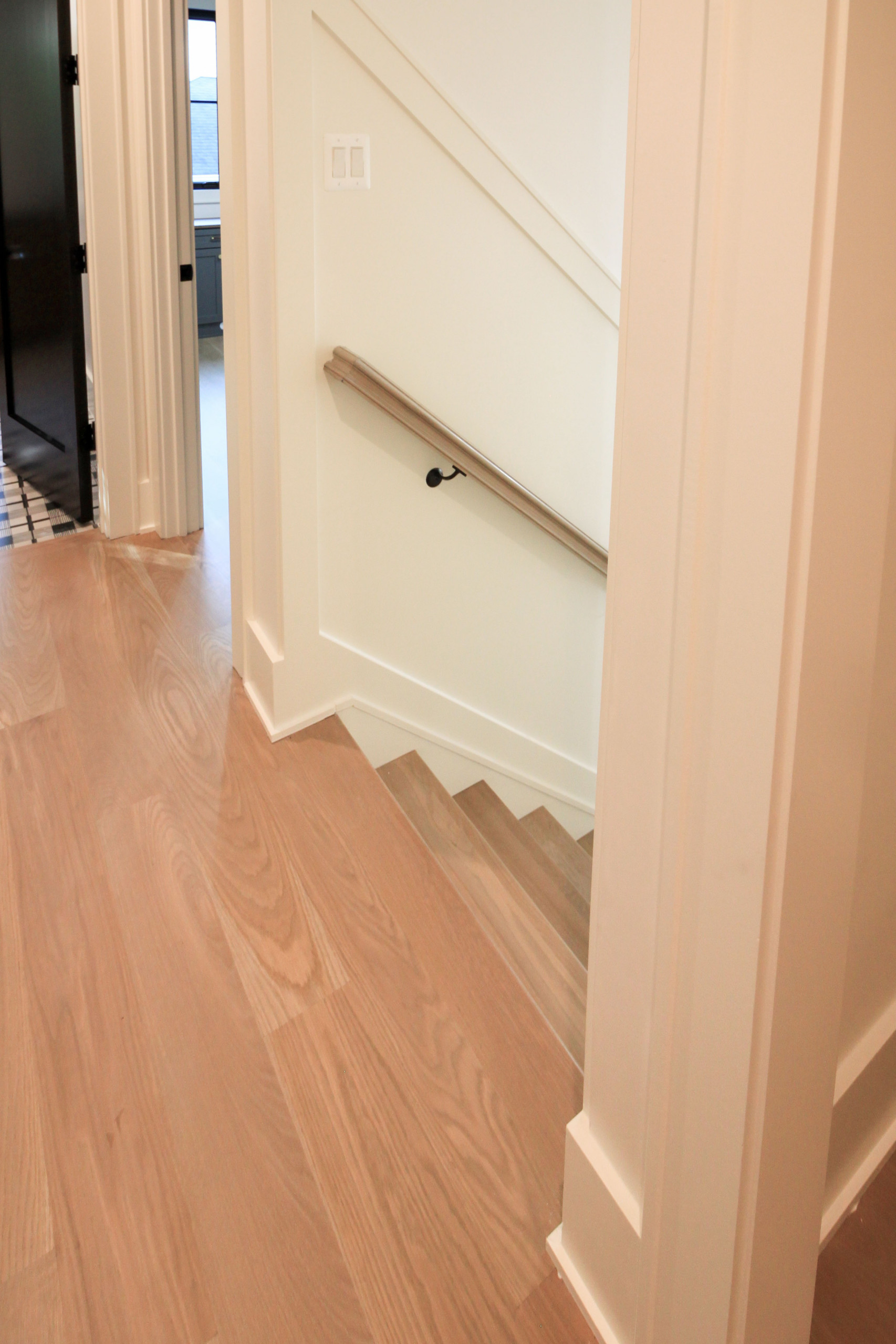 93_Captivating Light Wood Railing System with Black Spindles, Arlington VA 22207