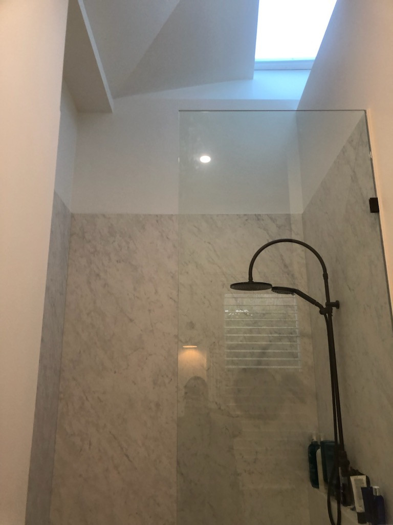 Grey with a hint of Tradition