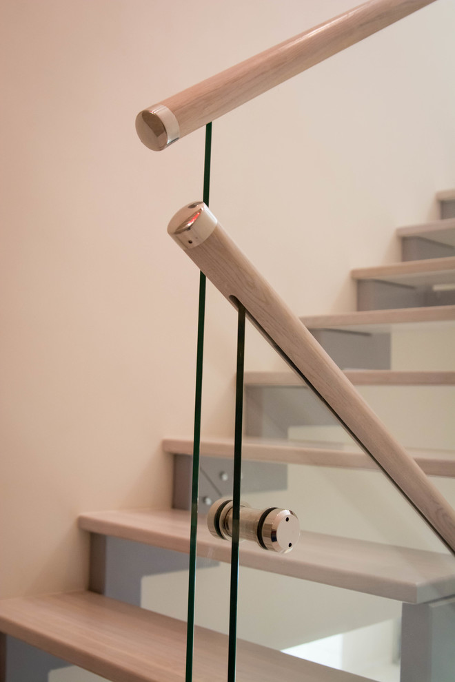 Лестница с интелектуальной подсветкой