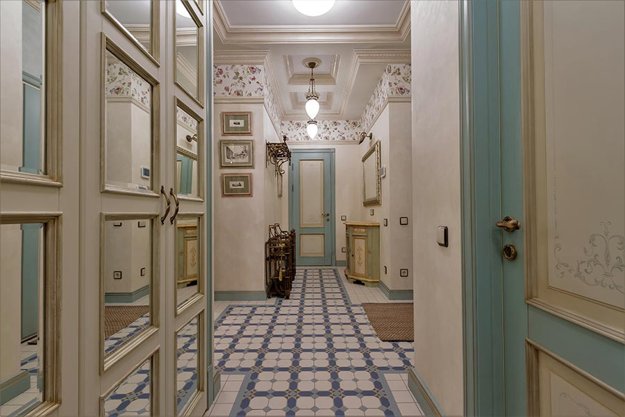 Окрашенные двери