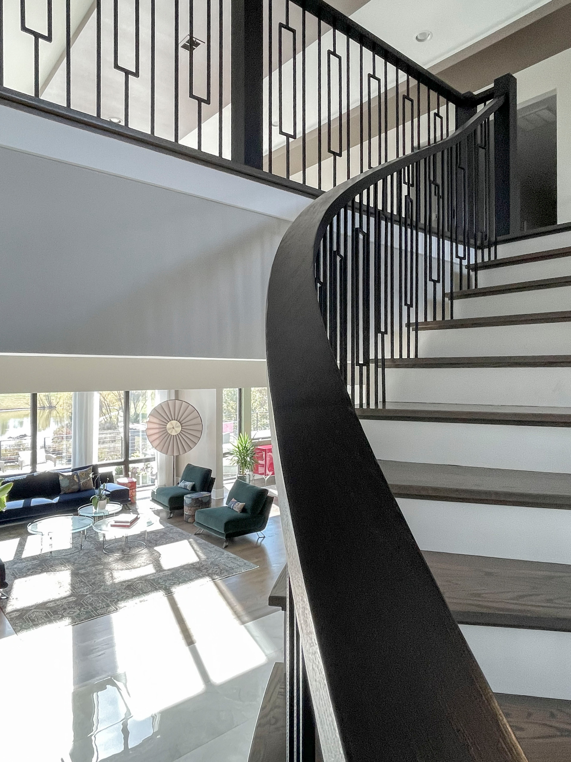 114_Striking Floating-Curved Staircase, Leesburg VA 20175