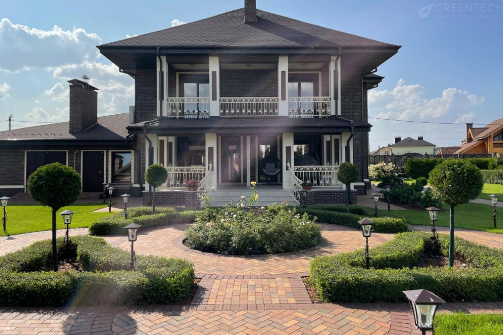 Сад, построенный в к.п. Земляничная поляна