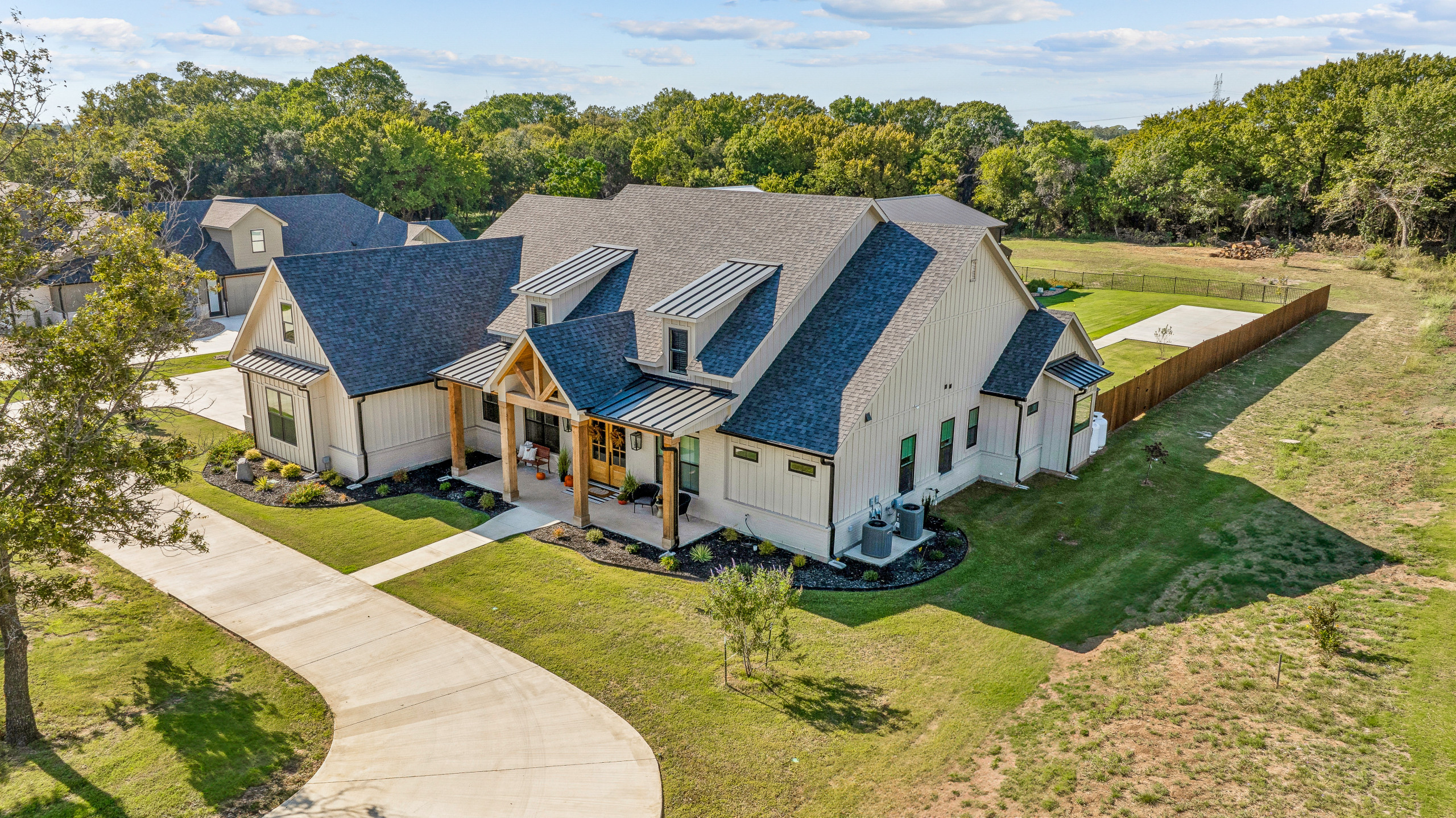 Front Right Exterior