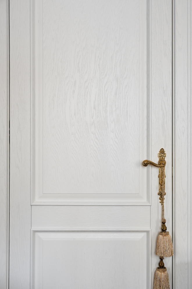 Классический интерьер с Орлеаном в отделке дуб