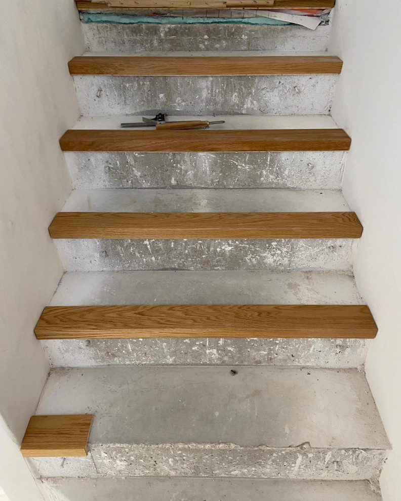 Habillage de marches d’escalier en lame de parquet