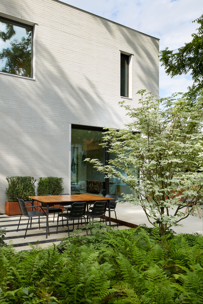 Photo of a contemporary home design in Toronto.