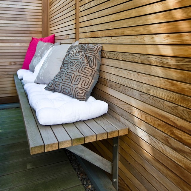 Privatgarten contemporaneo-terraza-y-balcon