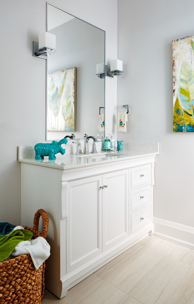 Bathroom - transitional bathroom idea in Toronto