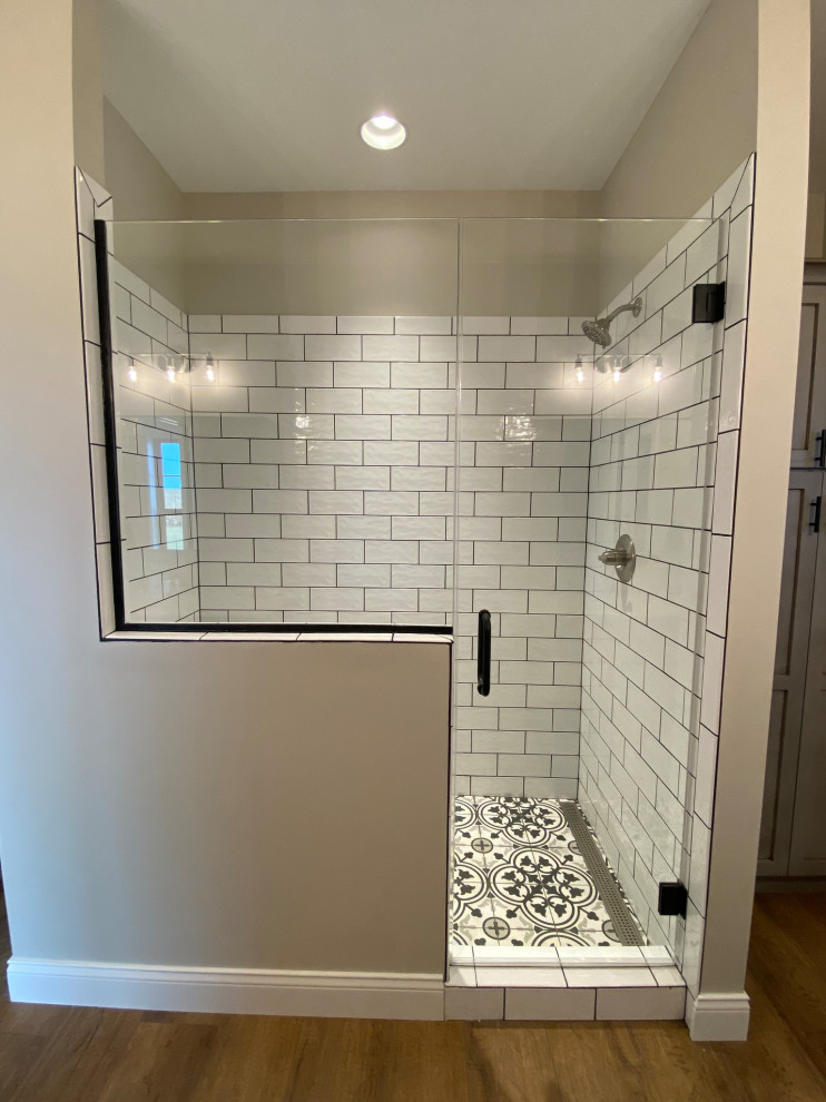 Bathroom 19