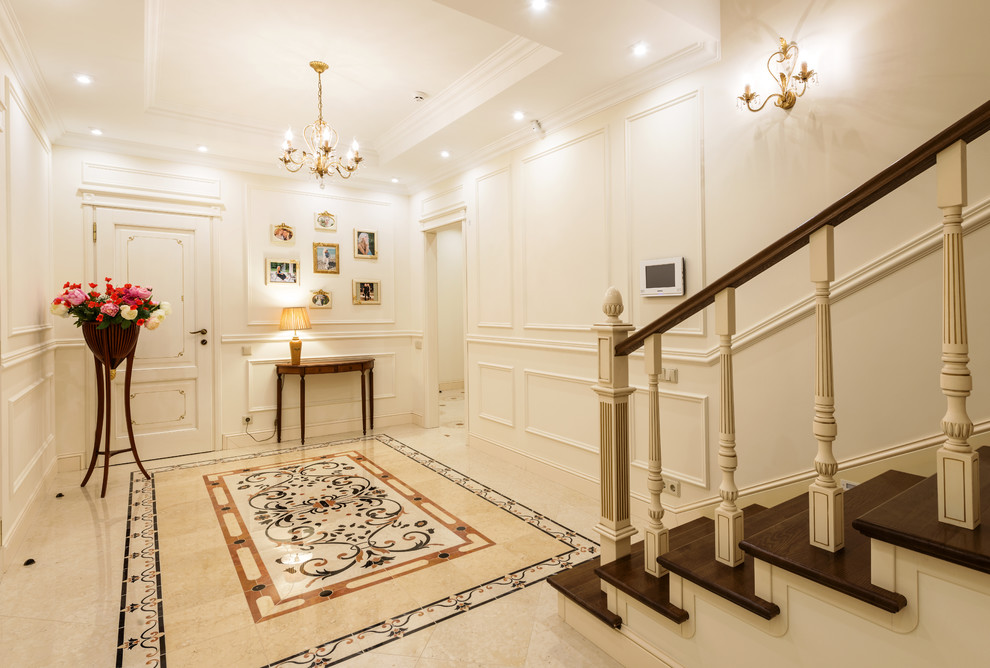 Лестничный холл 1-го этажа