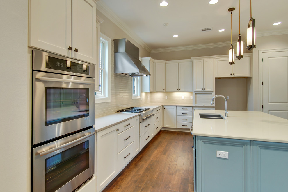 Transitional kitchen in New Orleans.