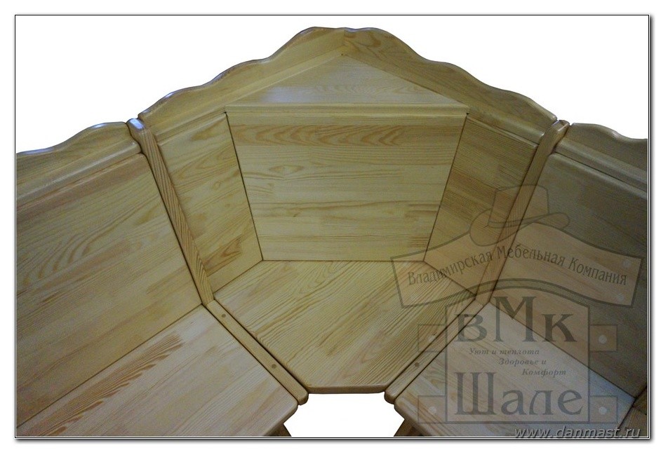 Кухонные угловые диваны из массива