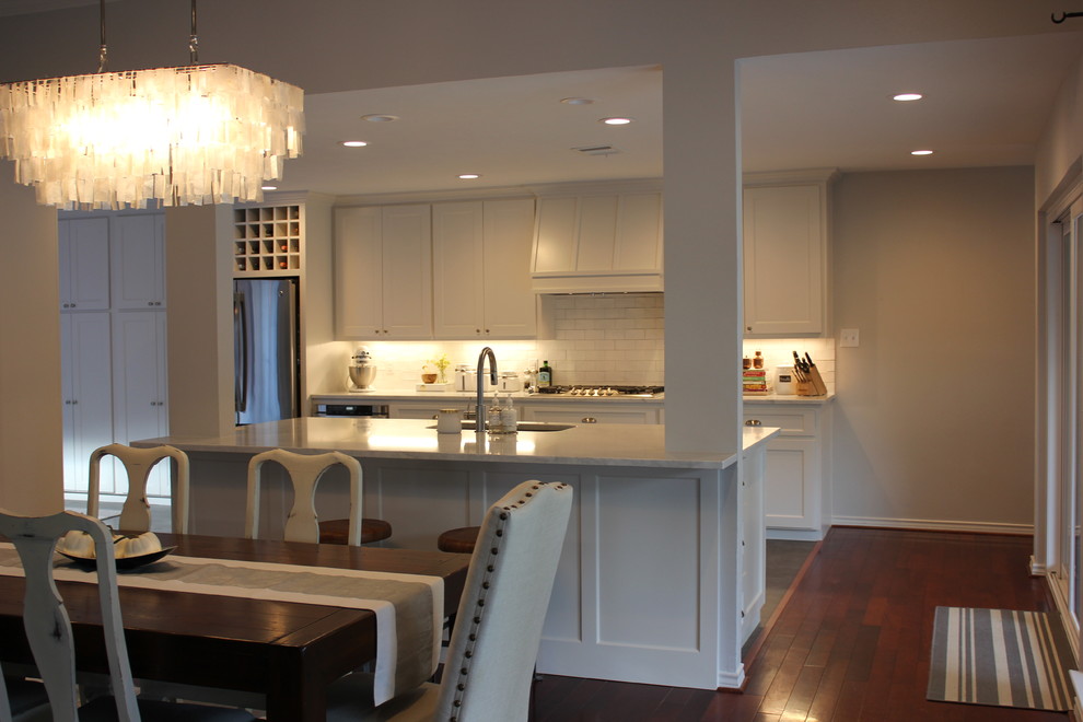 Inspiration for a transitional kitchen remodel in Dallas