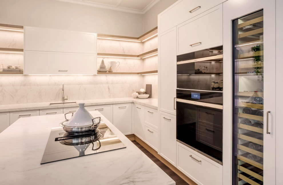 Inspiration for a transitional kitchen in Sydney.