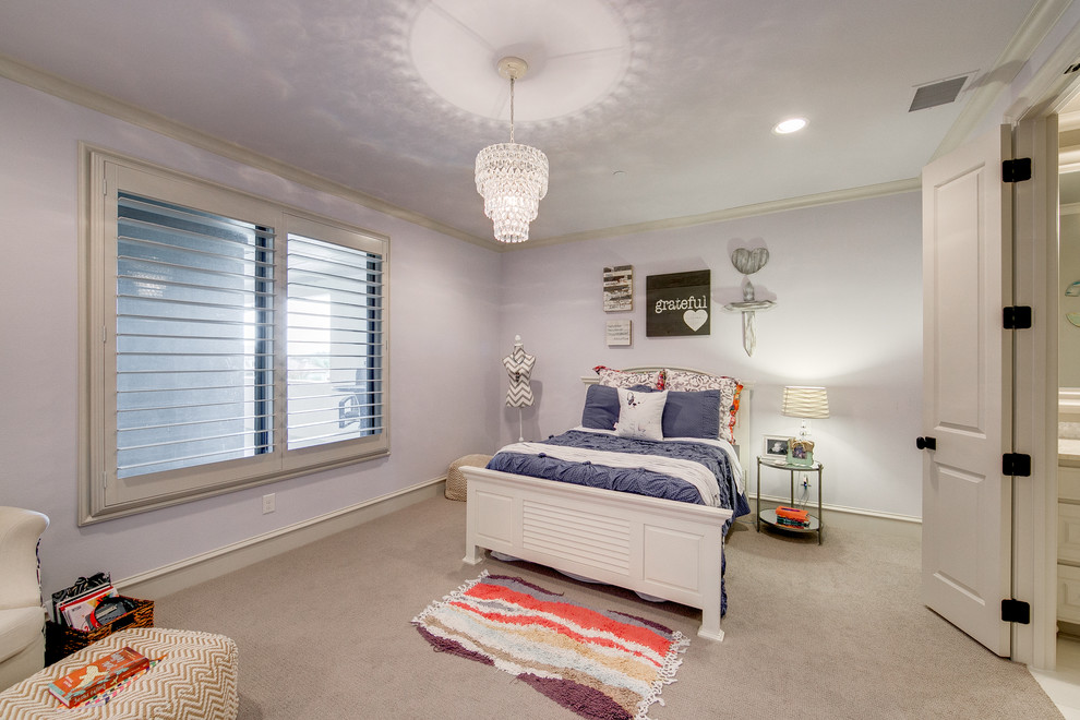 Inspiration for a mid-sized transitional guest bedroom in Dallas with purple walls, carpet, no fireplace and beige floor.