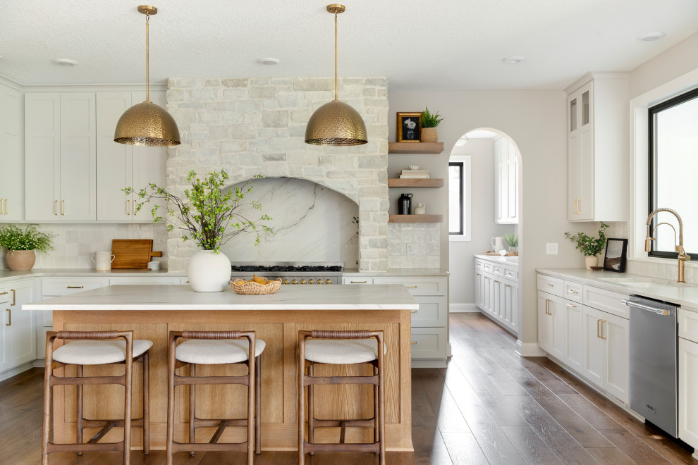 Inspiration for a french country kitchen remodel in Minneapolis