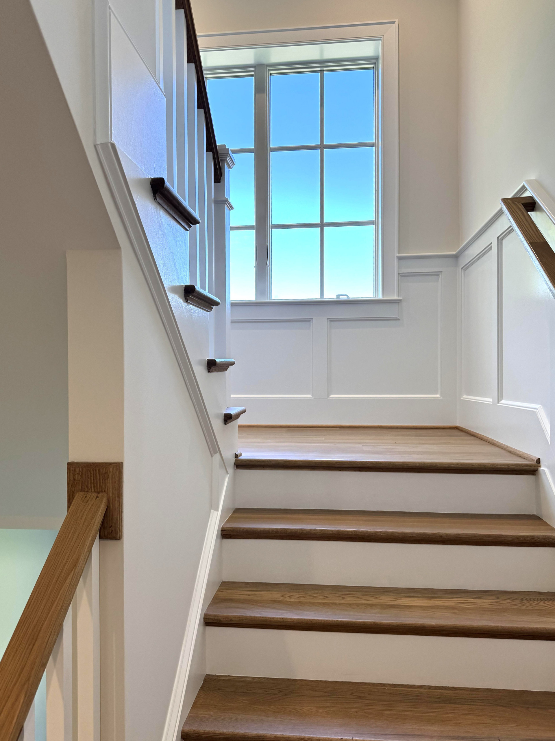 141_Timeless U Shaped Stair with Traditional Box Newels, Arlington, VA 22207