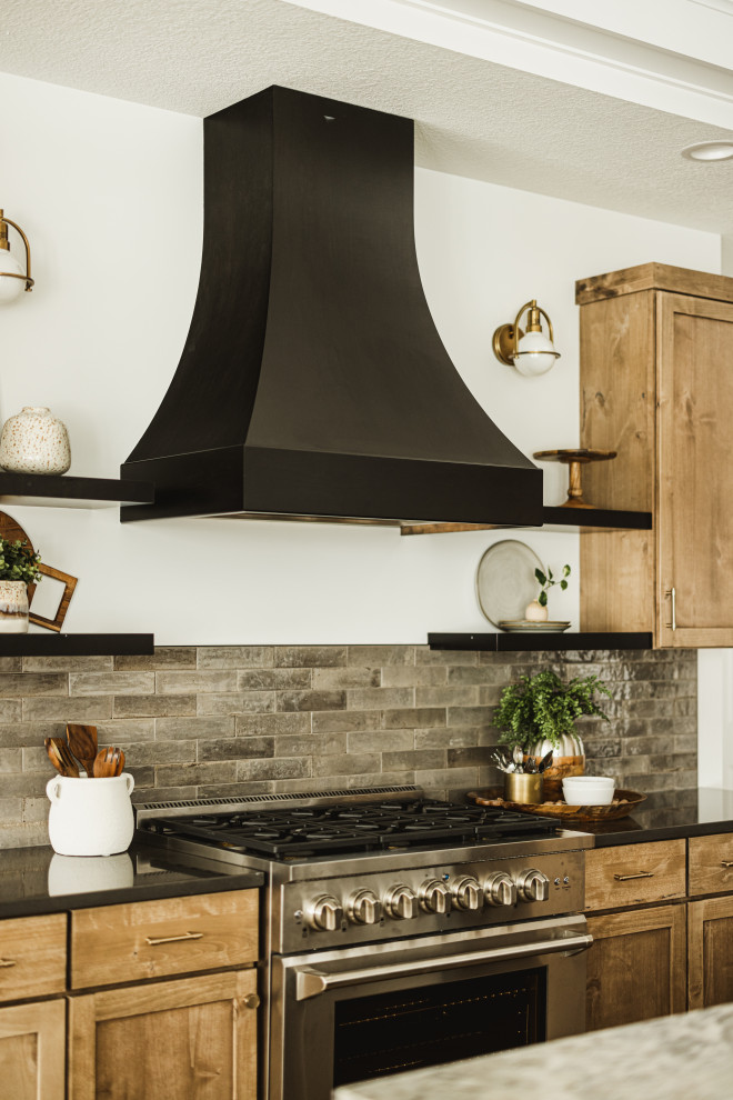 Kitchen - rustic kitchen idea