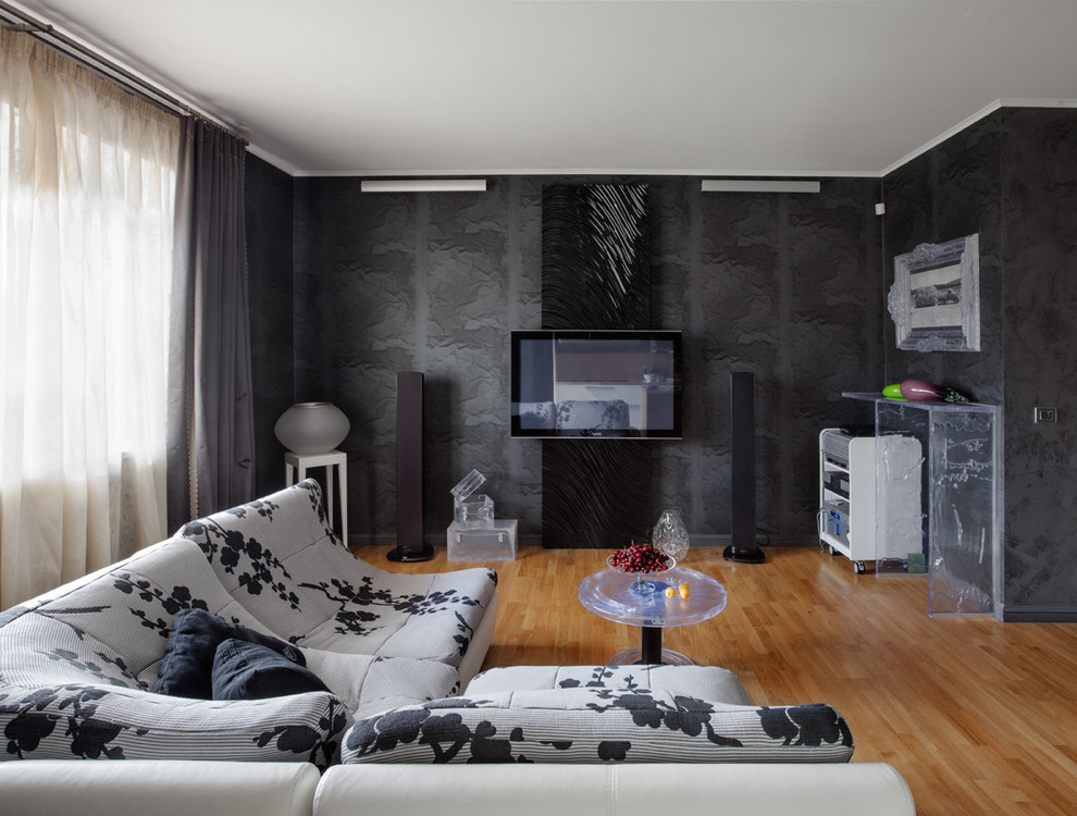 Черное и белое