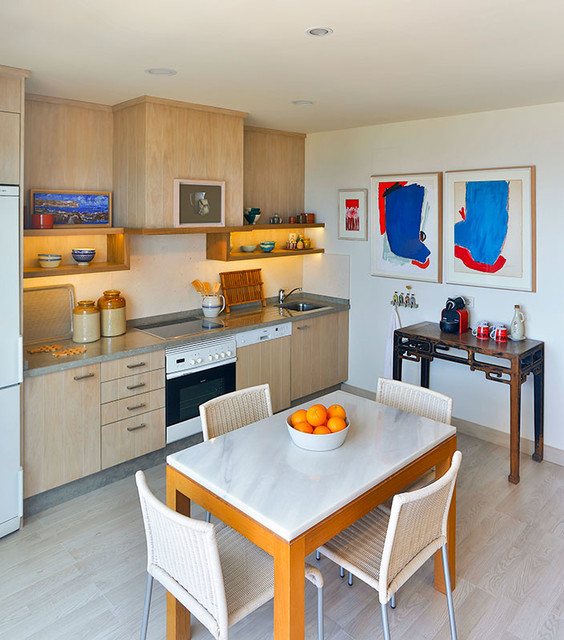 Las Ca&ntilde;as mediterranean-kitchen