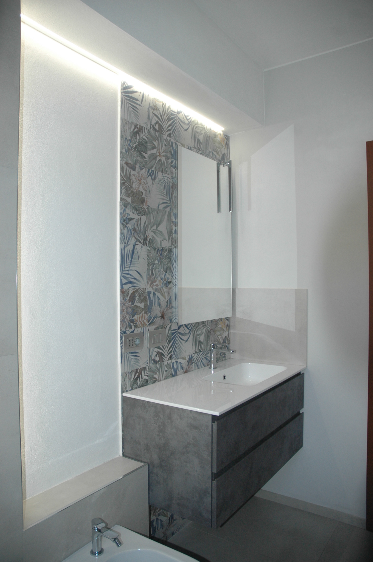 LAVABO  BAGNO DI SERVIZIO