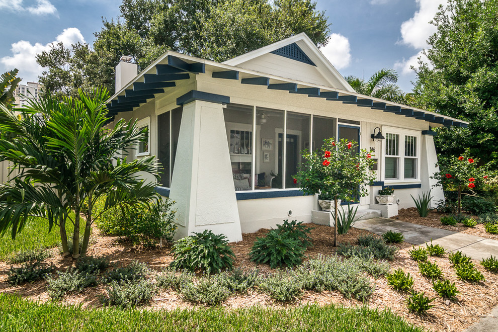 Design ideas for a traditional exterior in Tampa.
