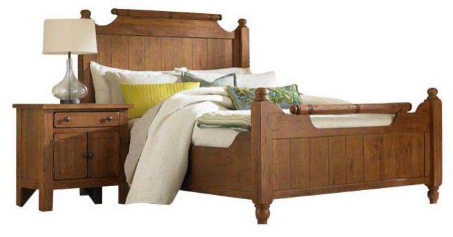 Broyhill Attic Heirlooms Feather Bed 4 Piece Bedroom Set