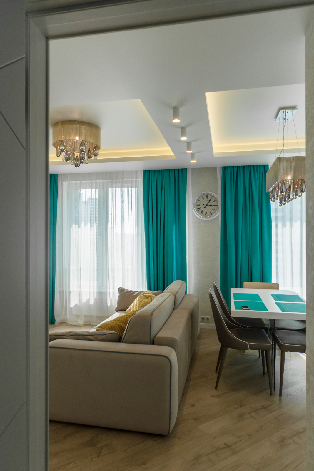 ЖК Легенда на Яхтенной кухня-гостиная