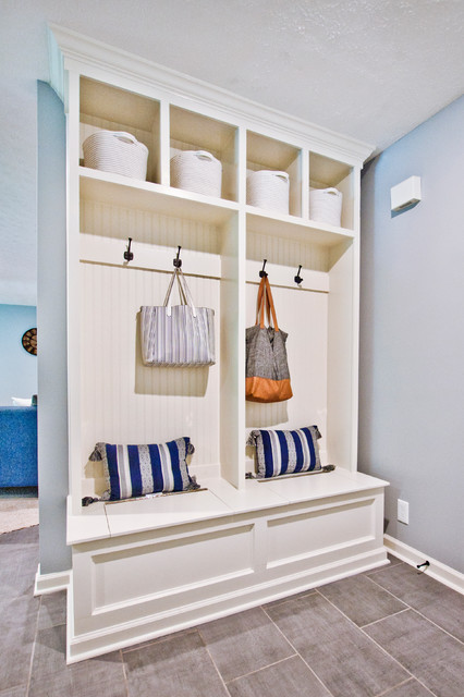 Modern Lakehouse transitional-utility-room