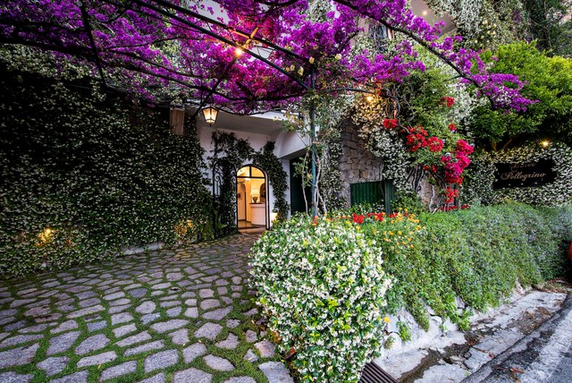 Hotel Pellegrino - Ingresso traditional