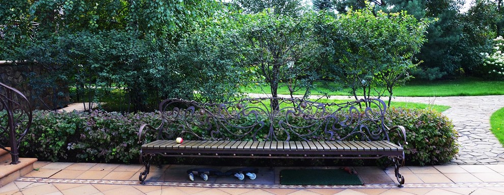 Ландшафтный сад с прудом в КП "Европа"