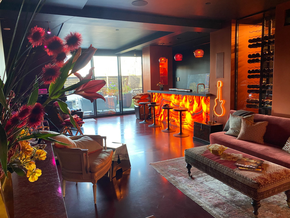 LAVA LOUNGE
