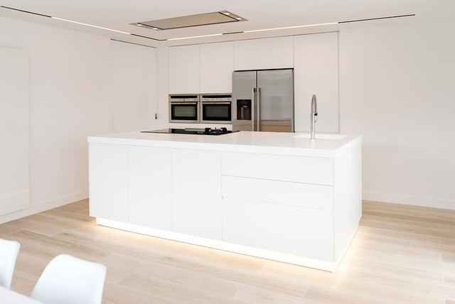 Private Residence modern-kueche