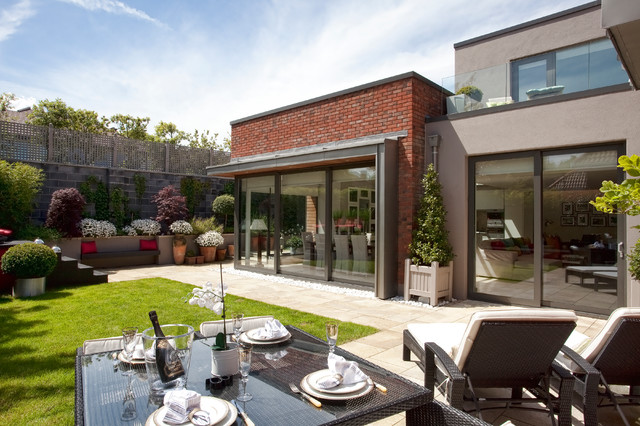"Claremont" contemporaneo-patio