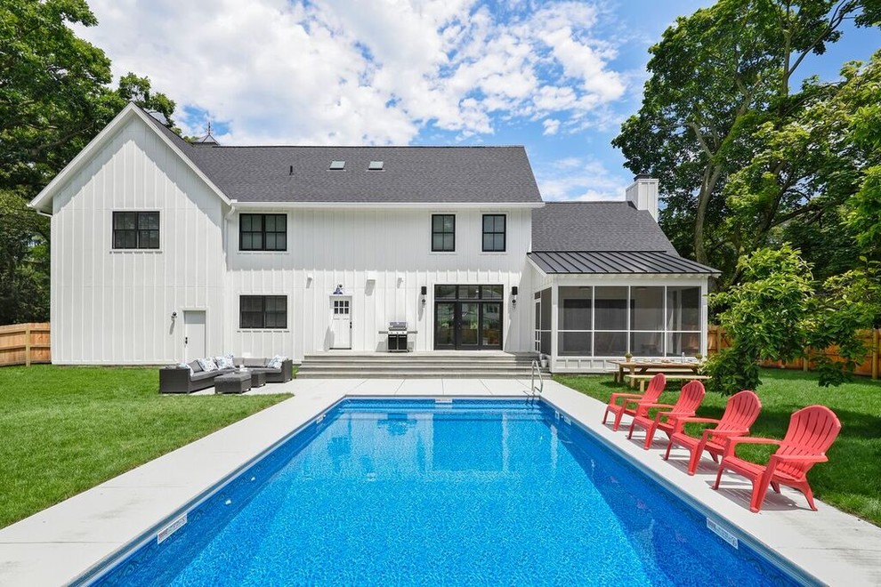 Modern Farmhouse - Pool - country pool idea in Chicago