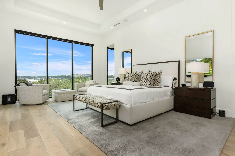 Photo of a transitional bedroom in Austin.
