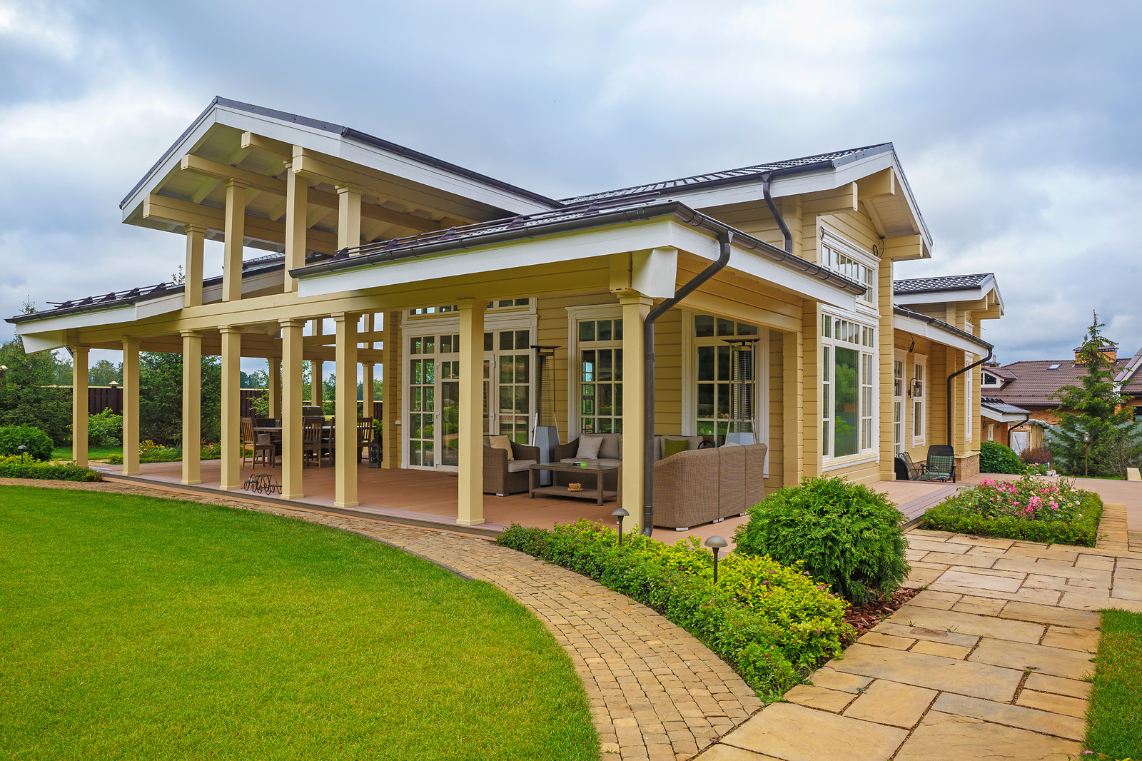 Террасы с видом на идеальный сад