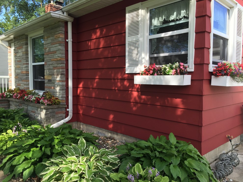 Home design - transitional home design idea in Minneapolis