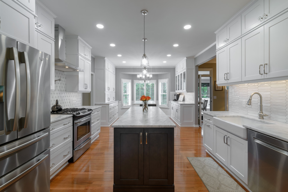 Inspiration for a transitional kitchen remodel in Atlanta