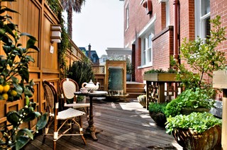 San Francisco Decorator Showcase 2009: Edible Deck Garden traditional-deck