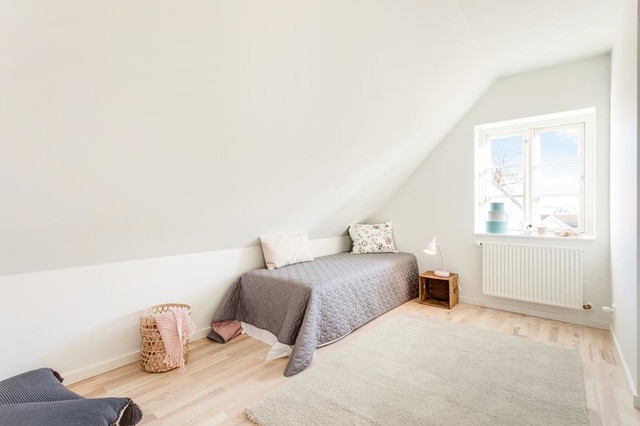 Villa stylet til salg scandinavian-bedroom