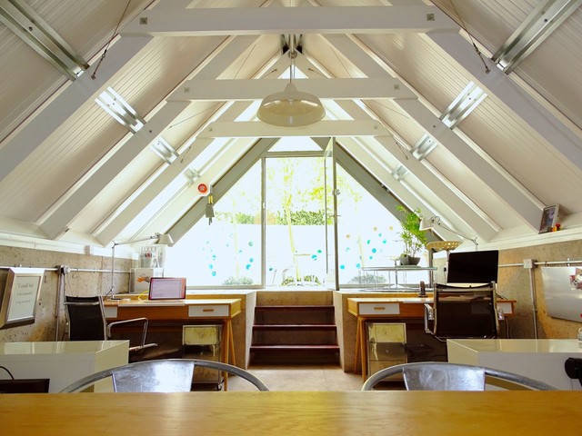 WalkiD home studio industrial-home-office-and-library