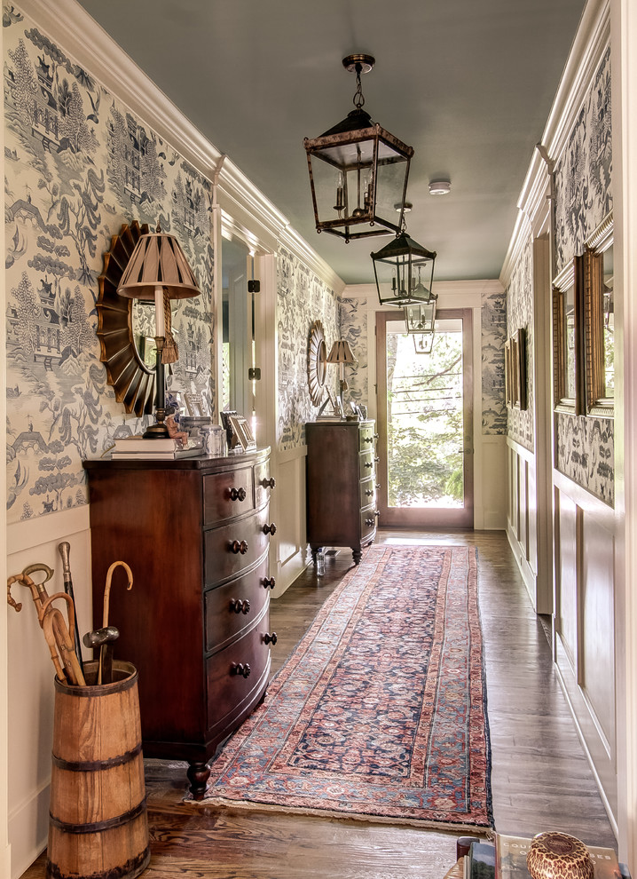 This is an example of a traditional hallway in Nashville.