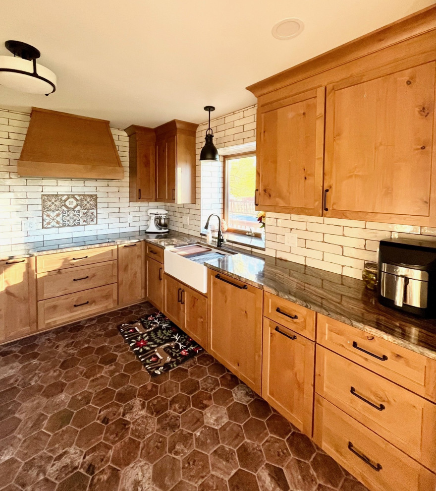Inspiration for a rustic kitchen remodel in Detroit