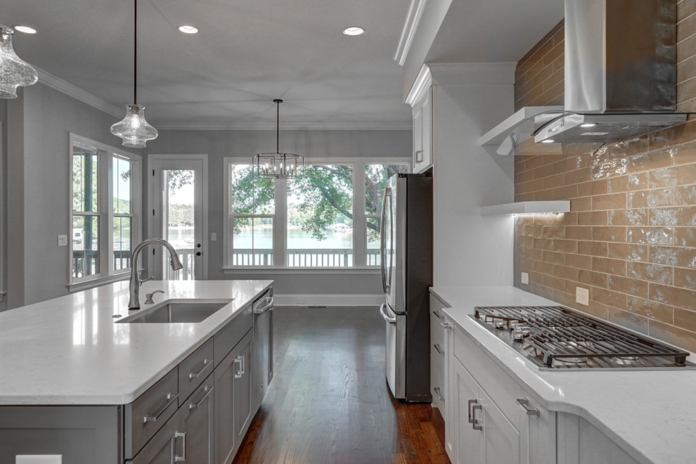 Example of a transitional kitchen design in Charlotte