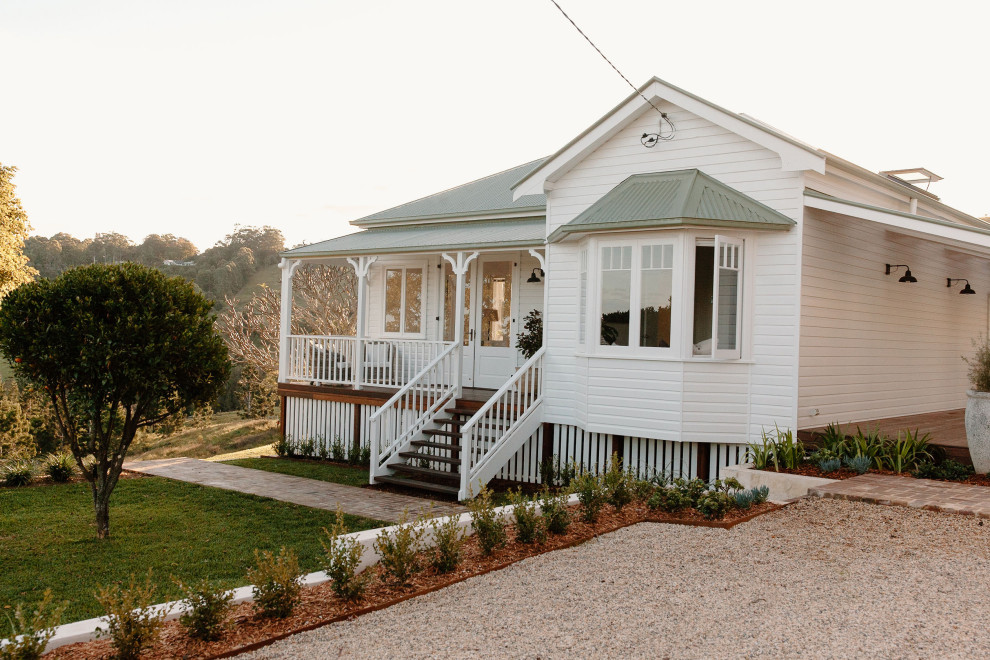 Photo of a country exterior in Gold Coast - Tweed.