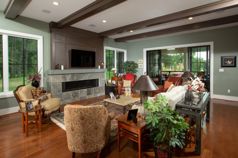 Inspiration for a craftsman home design remodel in DC Metro